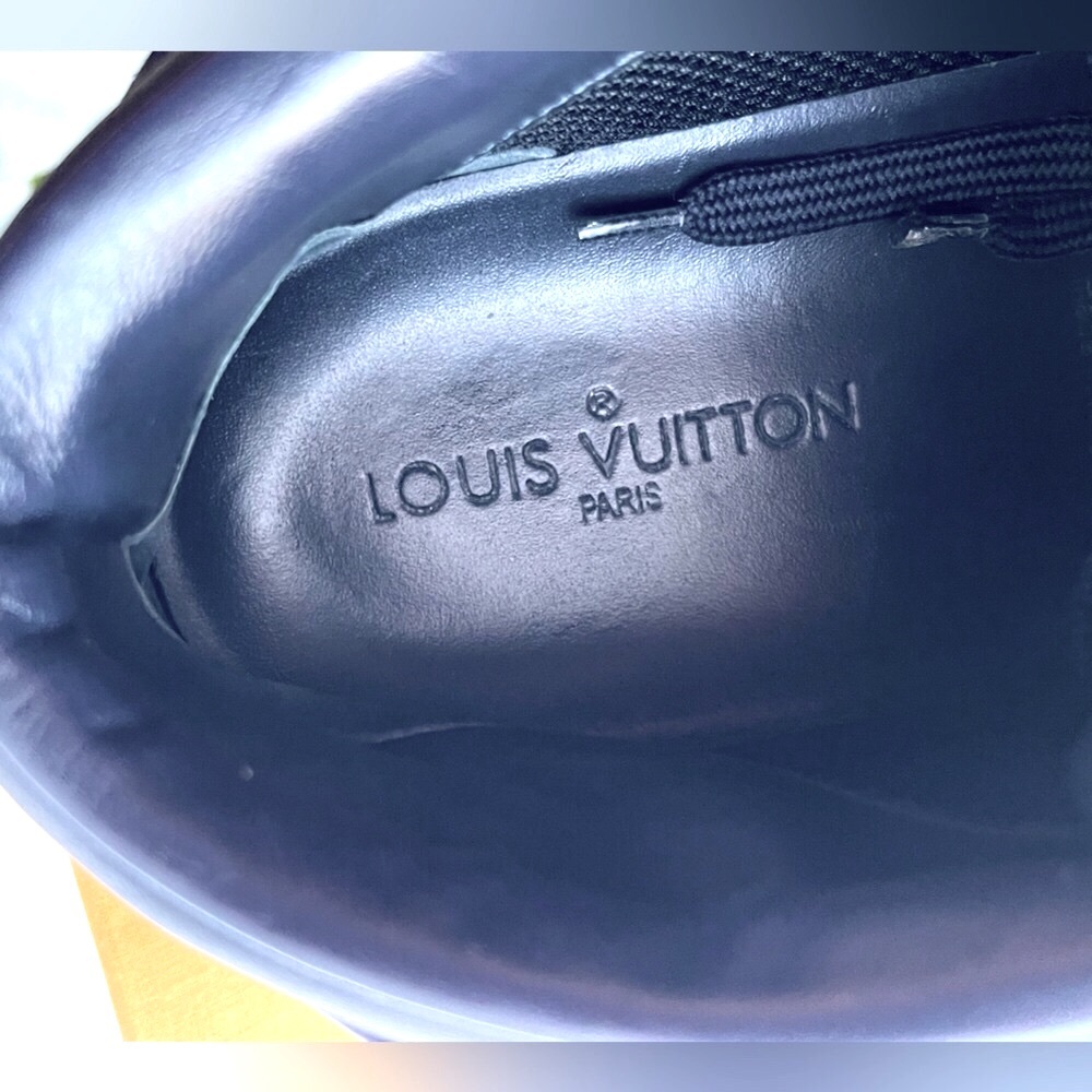 Authentic LOUIS VUITTON Sneakers size US 8 Men’s/ 10 Women’s - Picture 6 of 12